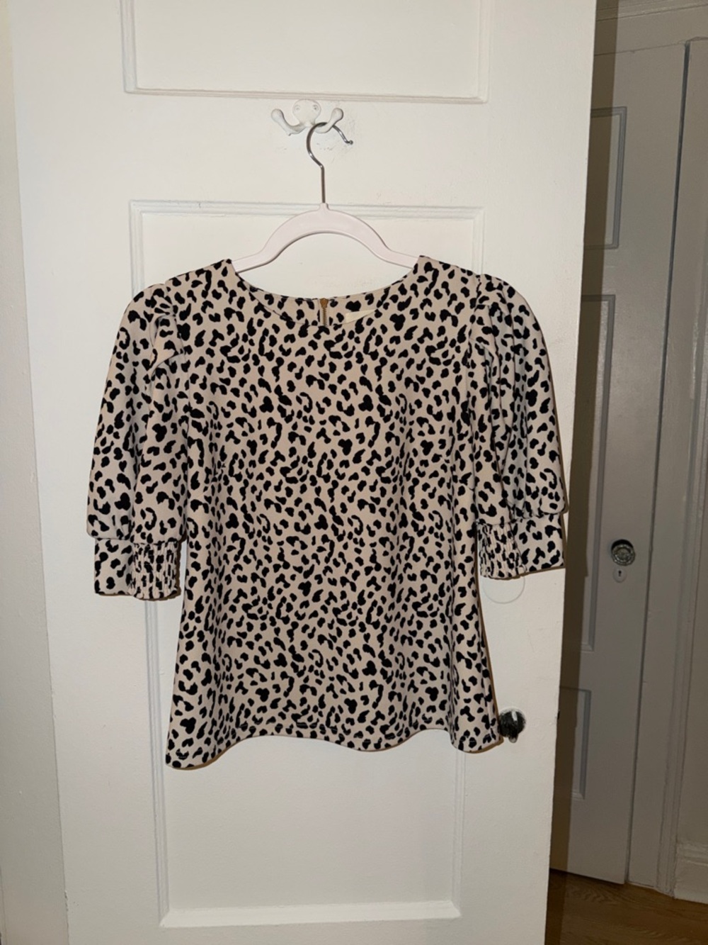 Puff-Sleeve Leopard Print Top - Beige/Black